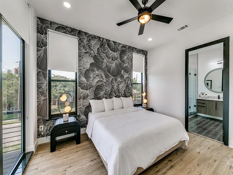 4434 Bonham St — Photo 42