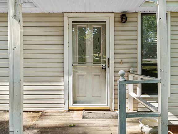 3rd image of 259 Kingswood Blvd