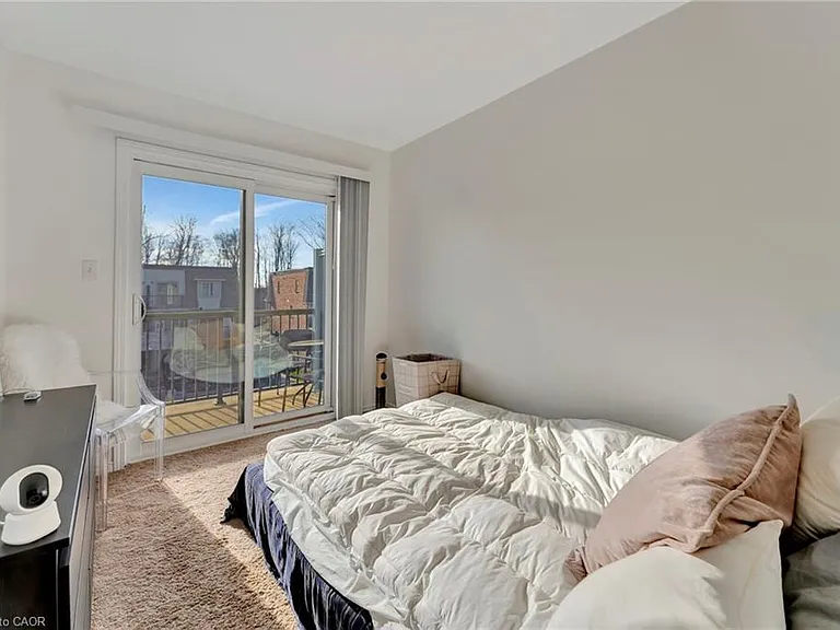236 Rachel Cres #1 — Photo 4