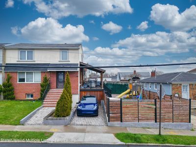 179 Lamport Blvd, Staten Island, NY, 10305