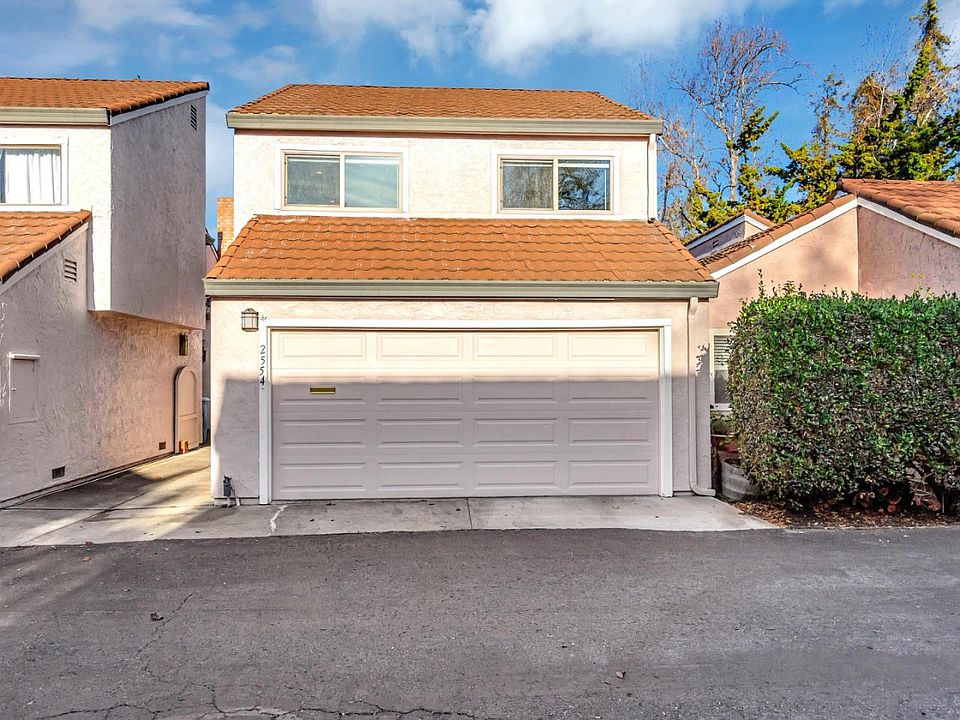 1st image of 2554 Sand Hill Way
