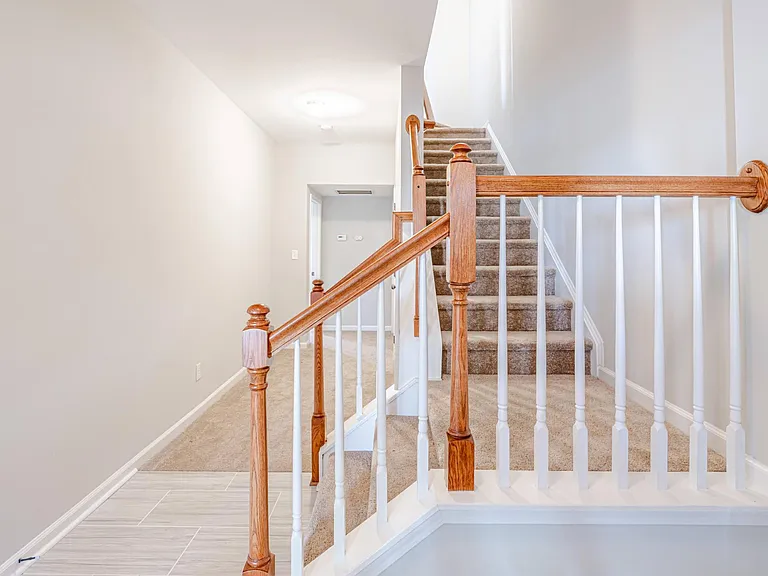 14106 Winford Ln — Photo 34