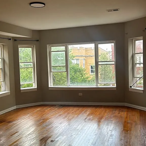 6328 N Claremont Ave #3 — Photo 1