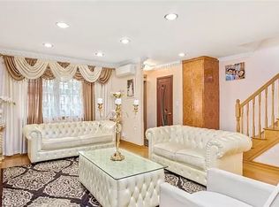 15316 78th Rd, Flushing, NY 11367