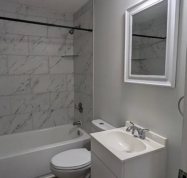 907 Bennett St — Photo 24