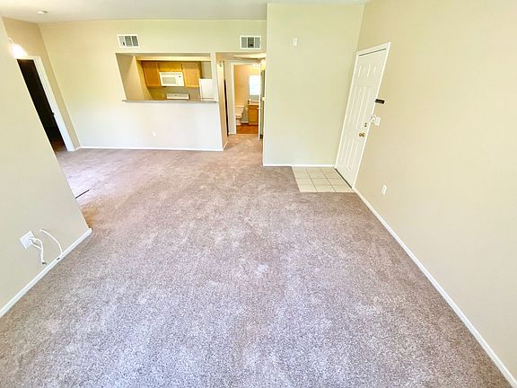 3rd image of 45 Maleena Mesa St APT 1716