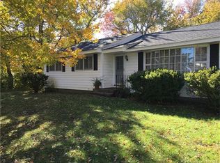 24 Saltaire Ave, Niantic, CT 06357