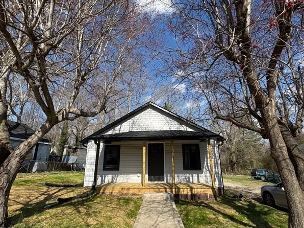 1128 Rosehill Dr, Lincolnton, NC 28092