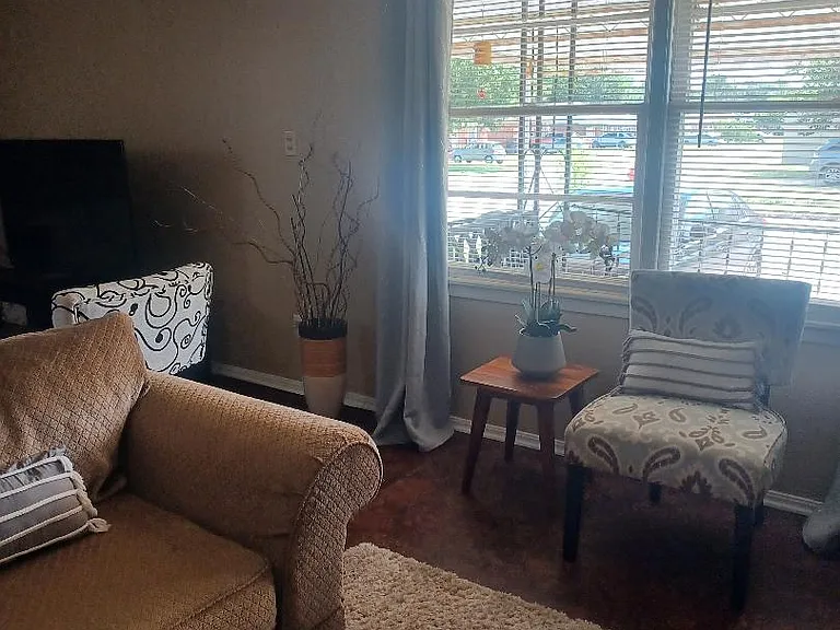 2nd seating area
