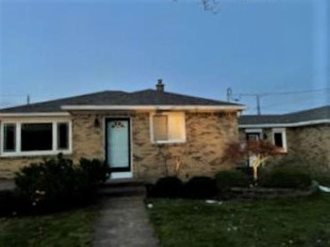 1st image of 15 Cathedral Ln