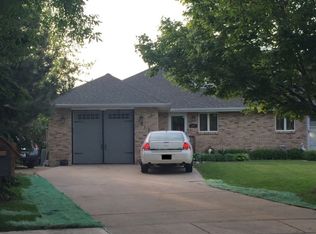 217 Huntington Ct, Shorewood, IL