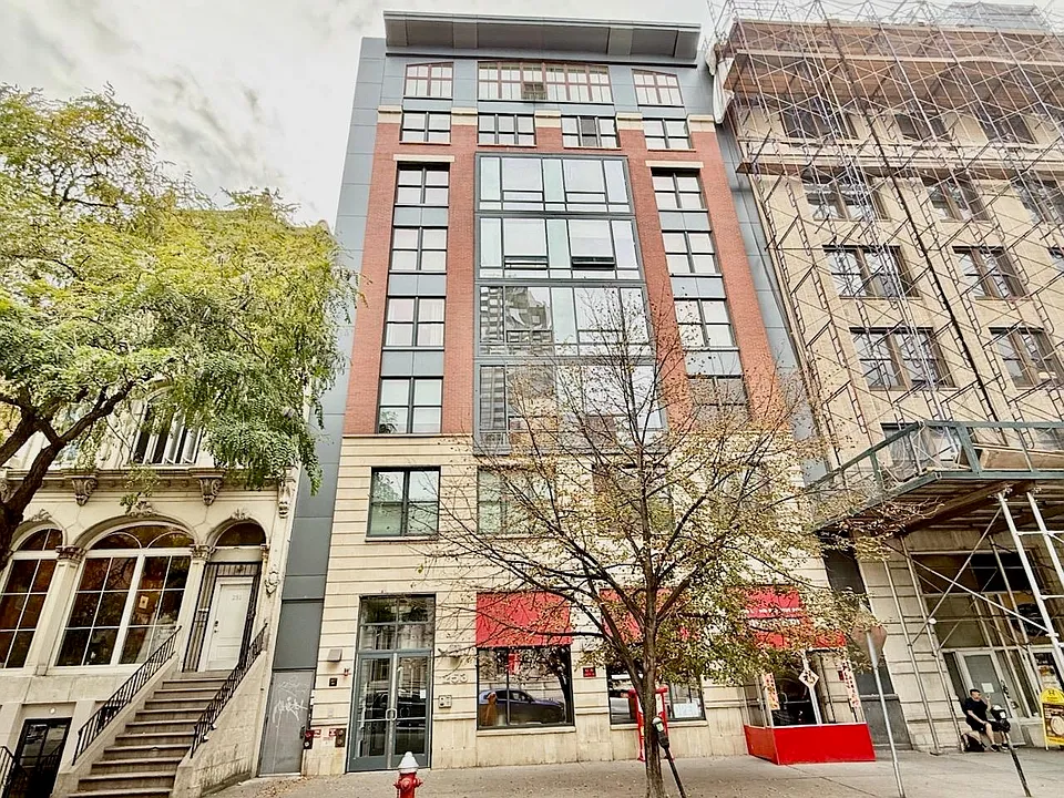 253 Washington St #801