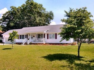 1700 Quail Trl, Manning, SC 29102