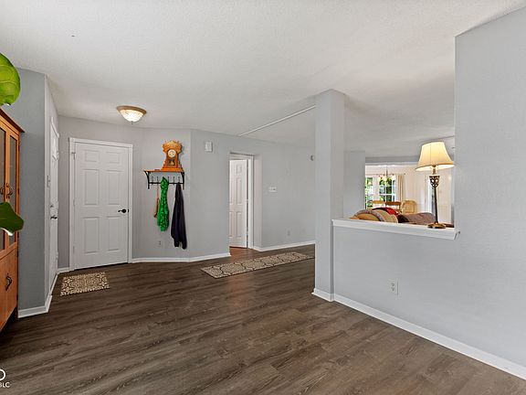 5th image of 6725 Amber Springs Way