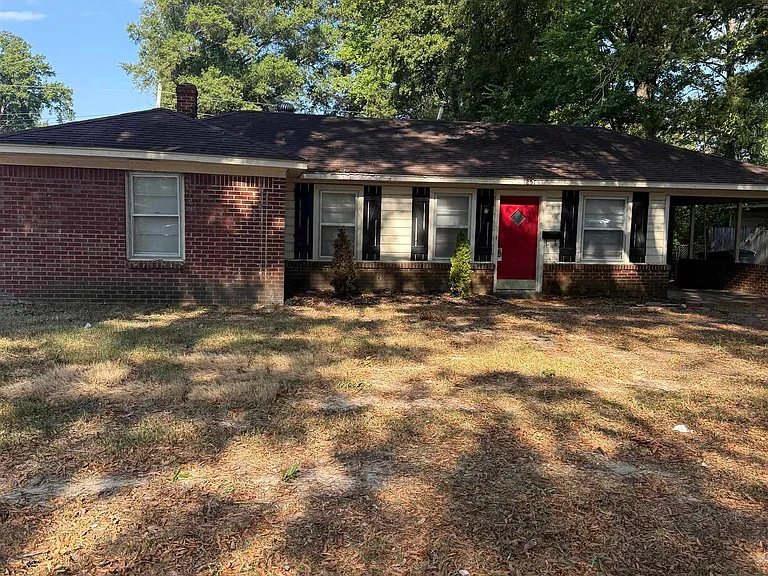 1257 S Perkins Rd — Photo 2