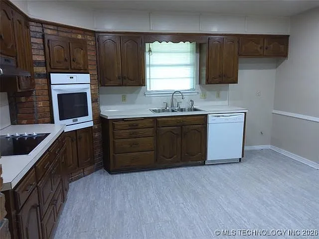11727 N 103rd East Ave — Photo 7