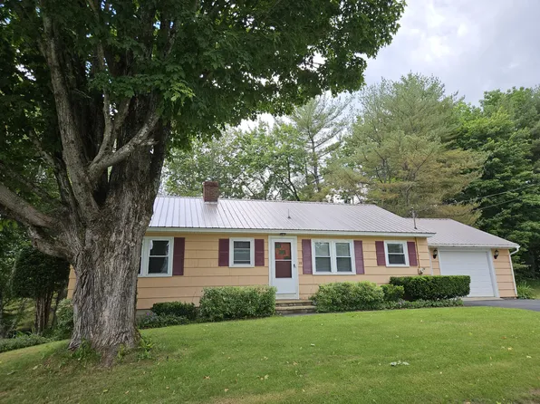 38 Sunset Avenue, Wilton, ME 04294