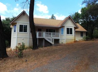10762 Live Oak Ln, Penn Valley, CA