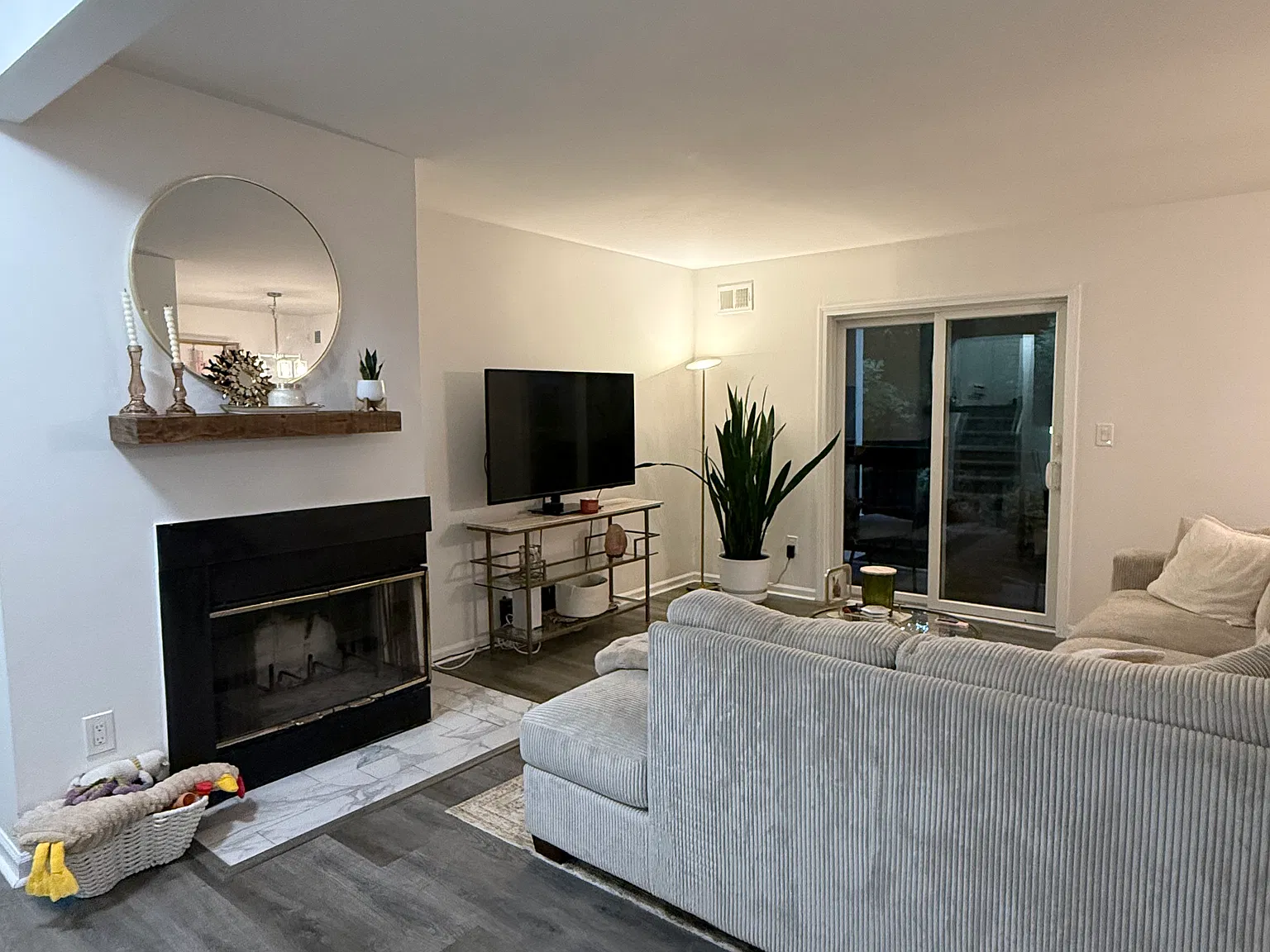 2 bed, 1.5 bath, $3,100 — Photo 2