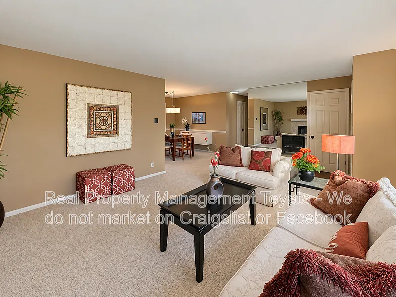 2 bed, 1.0 bath, 1612 sqft, $2,600 — Photo 3