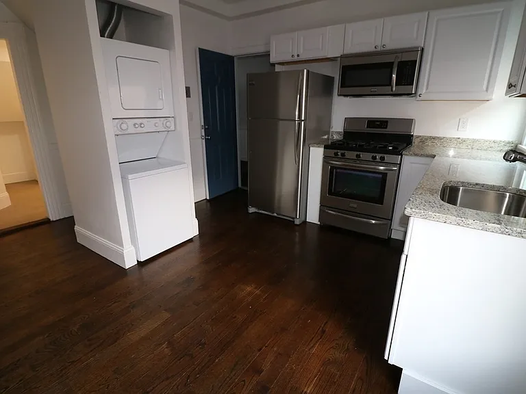 298 Windsor St #2 — Photo 1