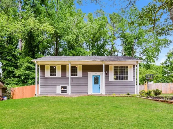 6470 Granada Dr, Forest Park, GA 30297