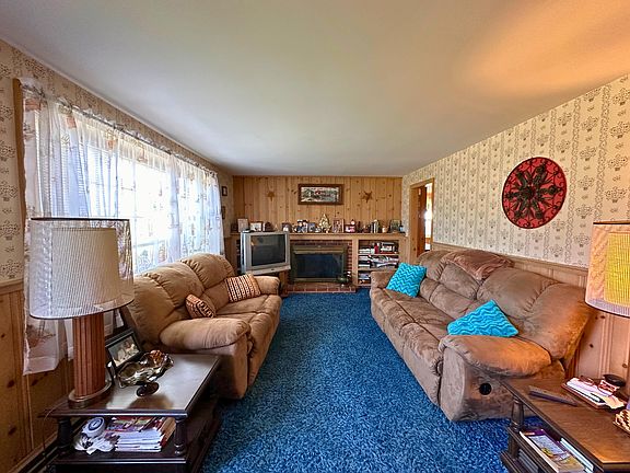 4th image of 16 Cornell Drive