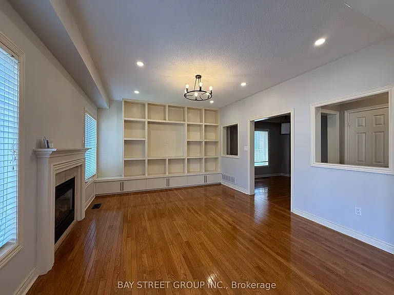 54 Earl Stewart Dr — Photo 7