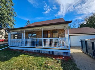 111 1st St SW, Dodge Center, MN 55927