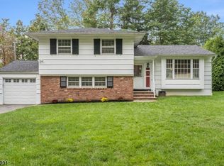 14 Midvale Dr, New Providence, NJ 07974