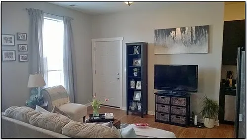 1531 W Superior St #2R Photo 1
