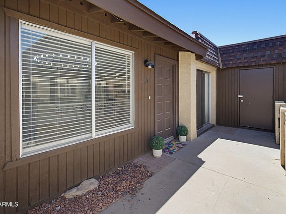 3rd image of 3033 N 9th St #3