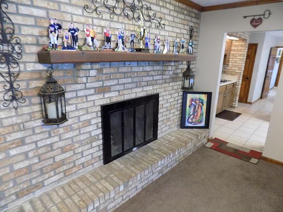 5th image of 2296 Christy Ln