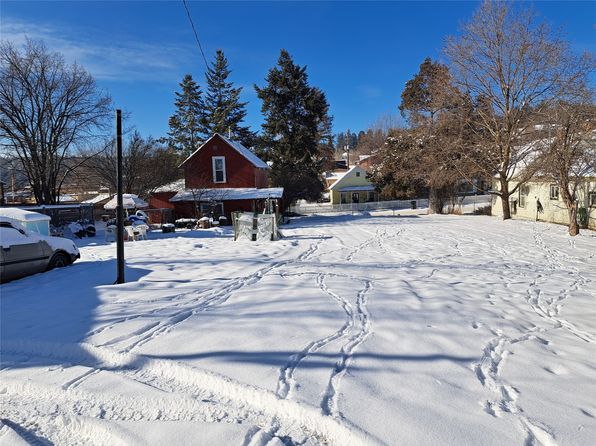302 1st Ave E, Eureka, MT 59917