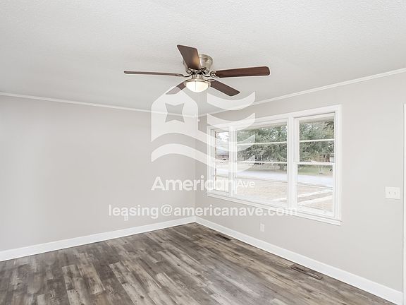 9201_003_wm_-_living_room_13528779.jpg