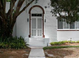 1745 Vamo Dr, Sarasota, FL 34231