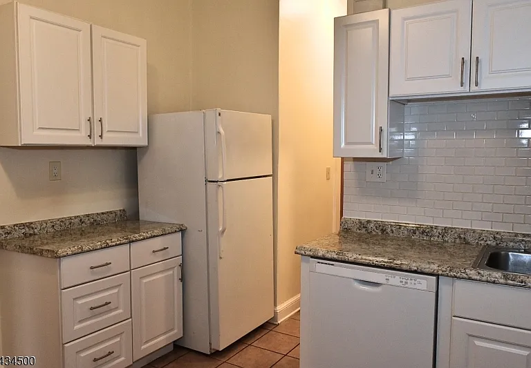 139 Ray St #2 — Photo 9