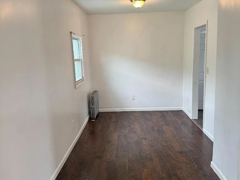 26 E 19th St — Photo 2