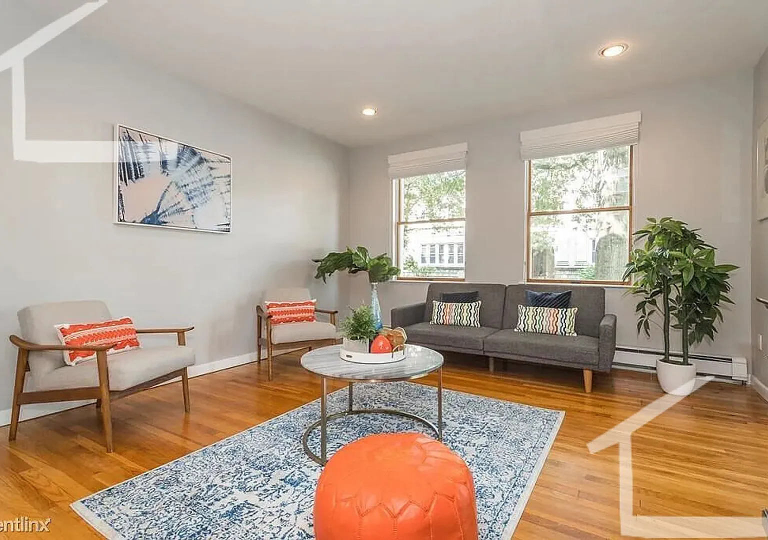 Perfect for underclassmen wanting a multi-year stay! Luxury Apt w W/D in Unit near BU! XL Rooms — Photo 3