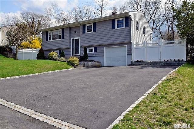 1st image of 50 Crestwood Ln