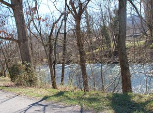 430 McMahan Rd, Pigeon Forge, TN 37863