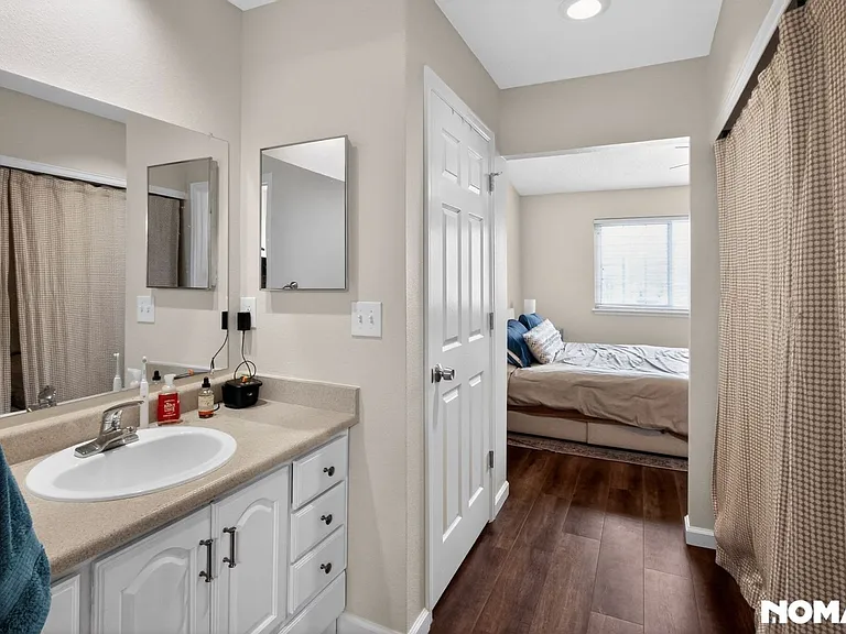 4239 S Mobile Cir #C — Photo 21