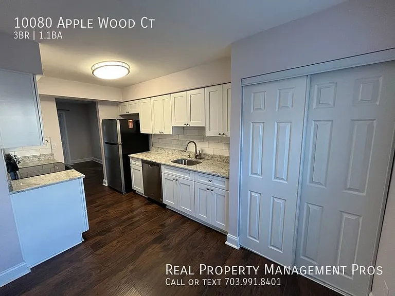 10080 Apple Wood Ct — Photo 3