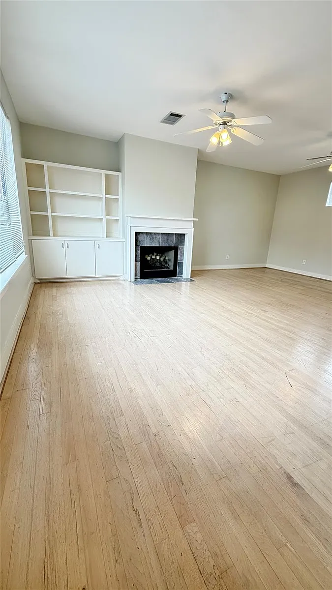 Photo 2 of 12 - 6418 Ferris Dr #3 - Houston, TX Building Photo - 6418 Ferris Dr #3