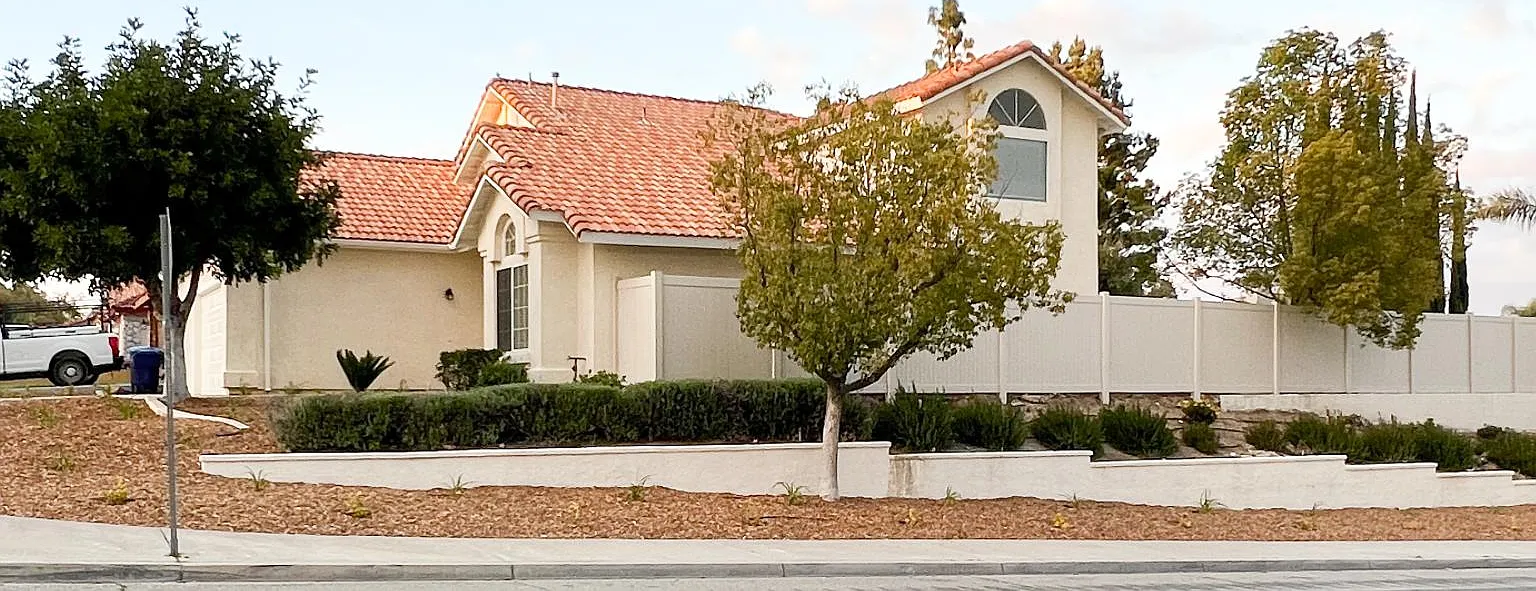 4 bed, 2.5 bath, 2350 sqft, $3,900 — Photo 2
