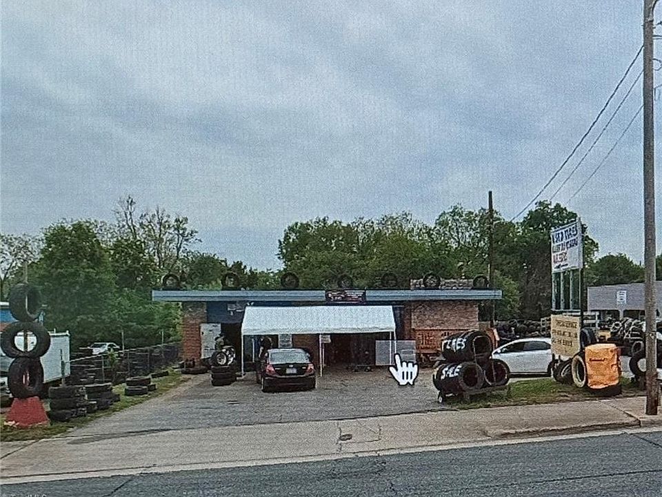 1st image of 1222 S Main St