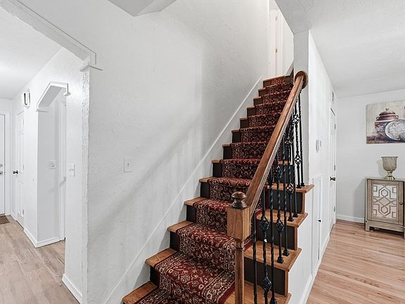 3rd image of 23 Cobblestone Ln Unit 23