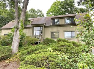167 Heritage Vlg #D, Southbury, CT 06488