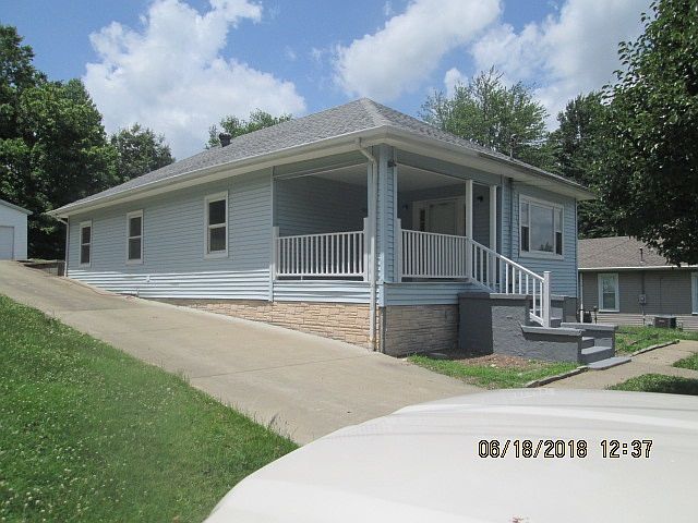 1st image of 319 N 8th St