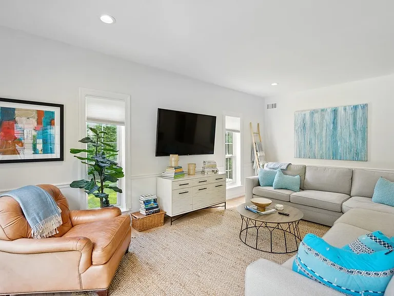 35 Hollow Ln — Photo 11